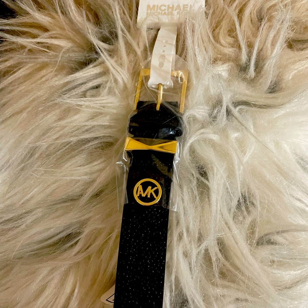 Michael Kors classy black belt